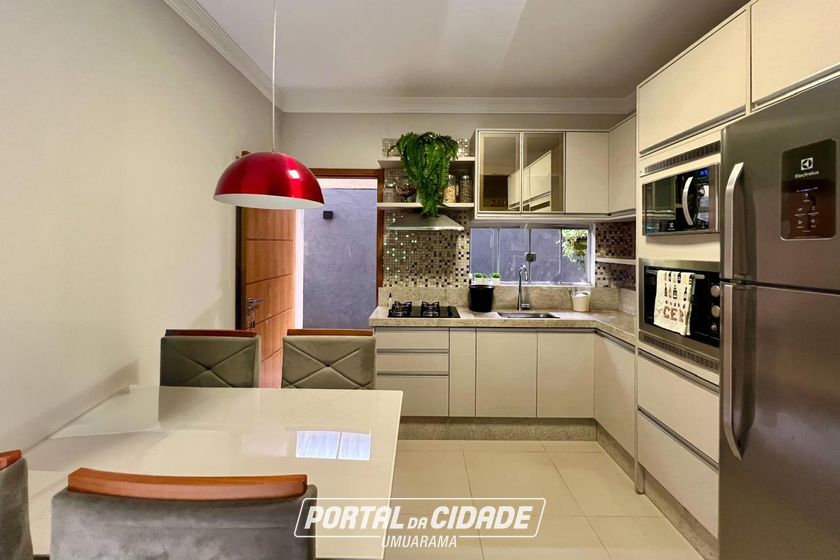 Casa &agrave; venda - Centro