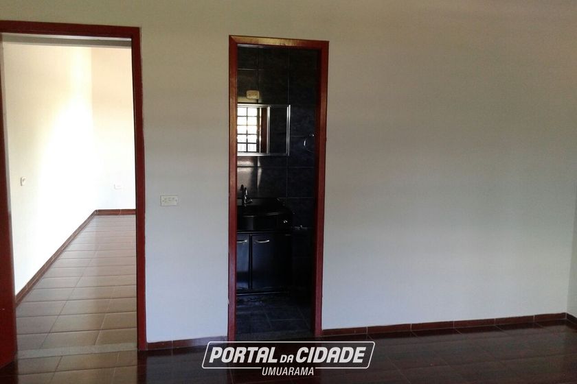 Sal&atilde;o Comercial &agrave; venda - 305m&sup2; - Zona 1