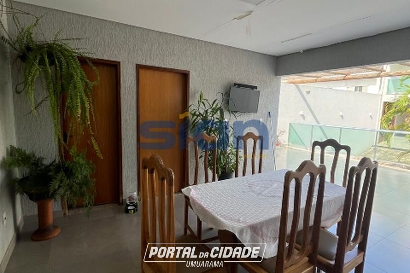 Casa &agrave; venda - 340m&sup2; - 