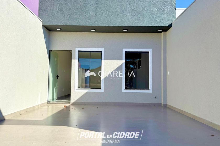 Casa &agrave; venda - 49m&sup2; - JARDIM PINHEIRINHO