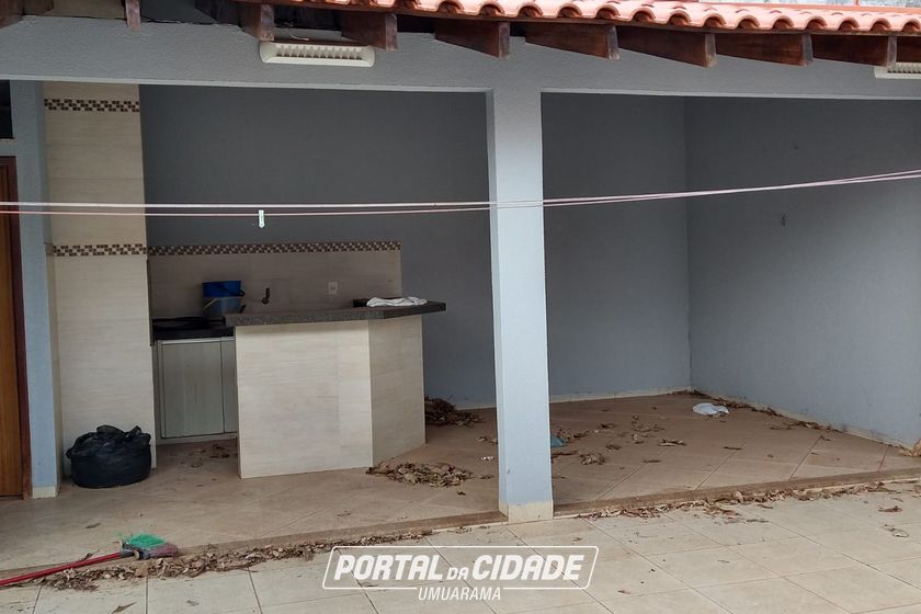 Casa para alugar - 100m&sup2; - Jardim Alphaville