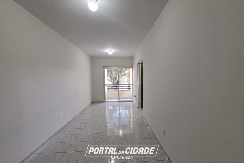 Apartamento para alugar - 81m&sup2; - Zona III