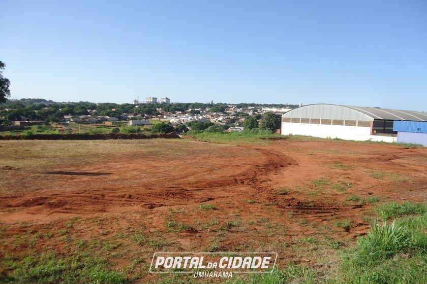 Terreno para alugar - 858m&sup2; - ZONA VII