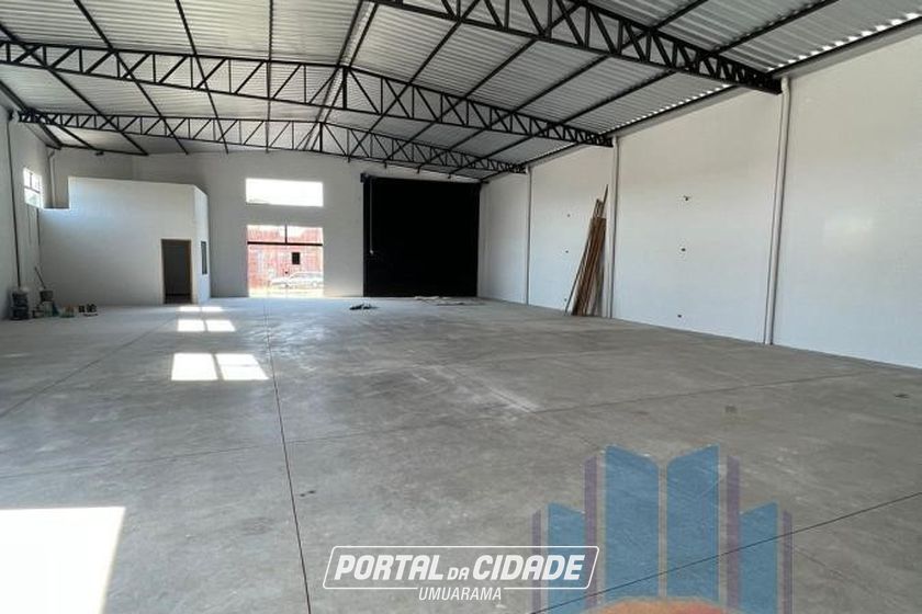 Sal&atilde;o Comercial &agrave; venda - 355m&sup2; - Zona V