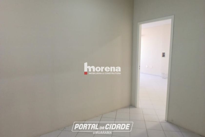 Sala Comercial para alugar - 140m&sup2; - Zona III