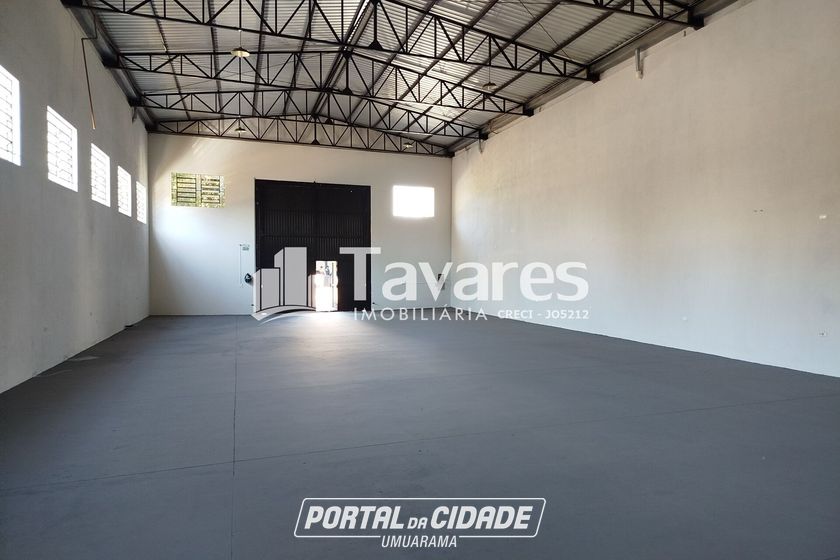 Sal&atilde;o Comercial para alugar - 300m&sup2; - Zona VII