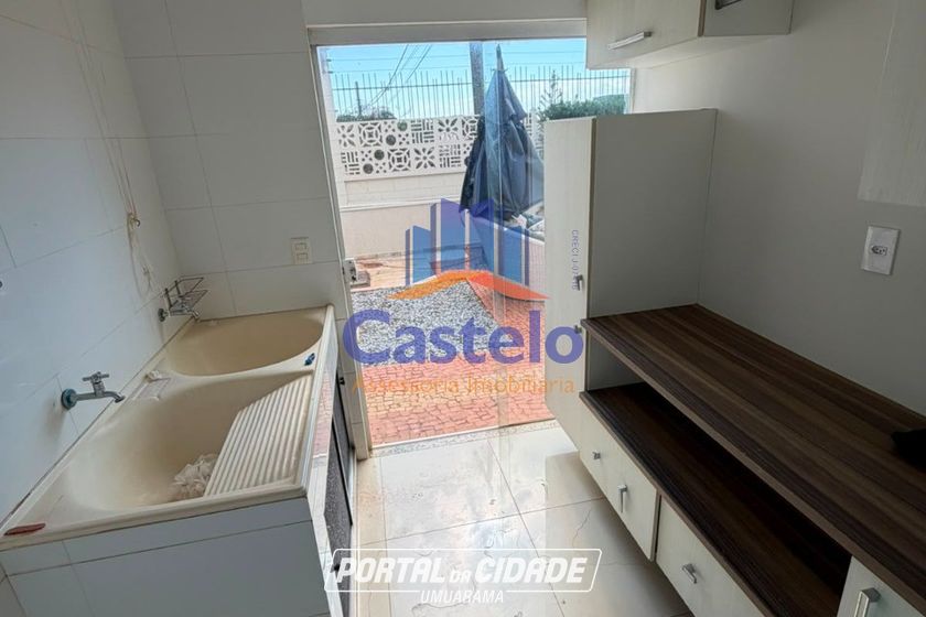 Casa &agrave; venda - 256m&sup2; - JARDIM BIRIGUI