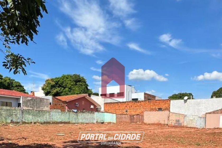 Terreno &agrave; venda - 490m&sup2; - Zona V