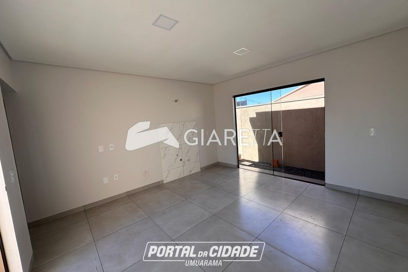 Casa &agrave; venda - 49m&sup2; - JARDIM PINHEIRINHO