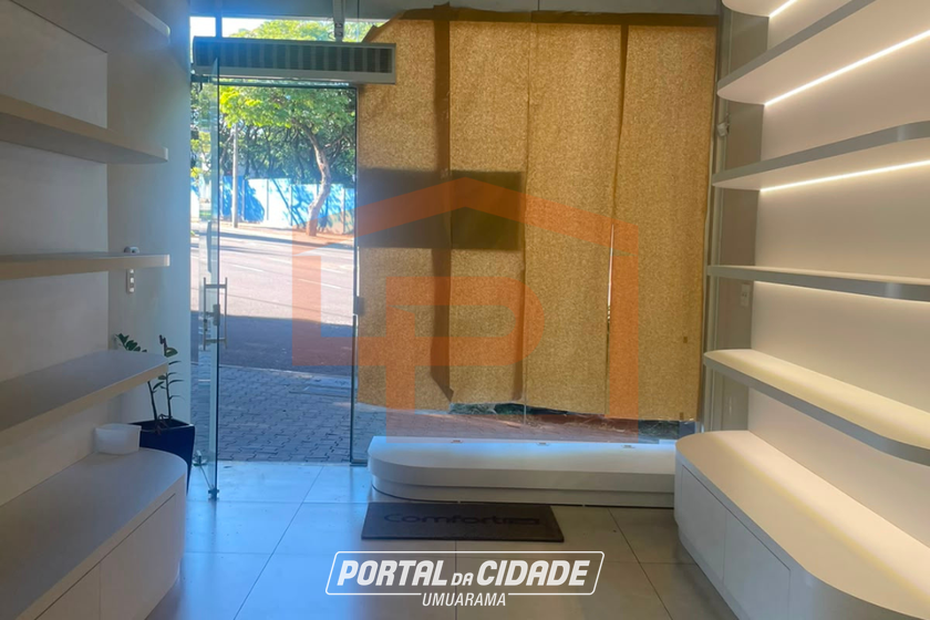 Sala Comercial para alugar - 170m&sup2; - Zona III
