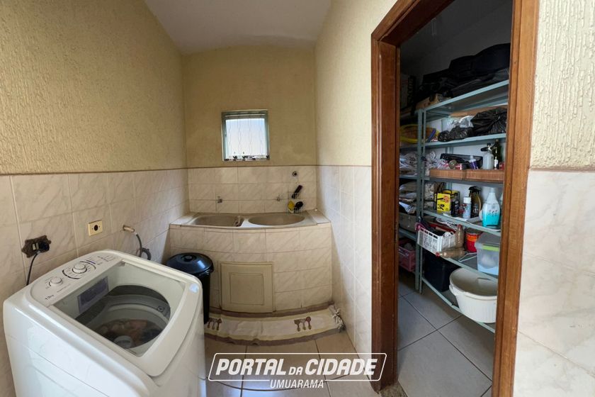 Sobrado para alugar - 241m&sup2; - Zona 1 A