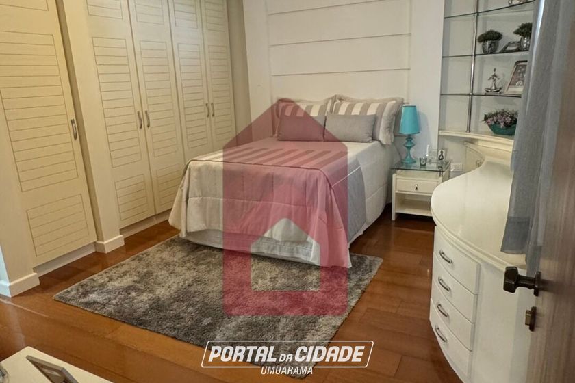 Casa &agrave; venda - 332m&sup2; - Zona I