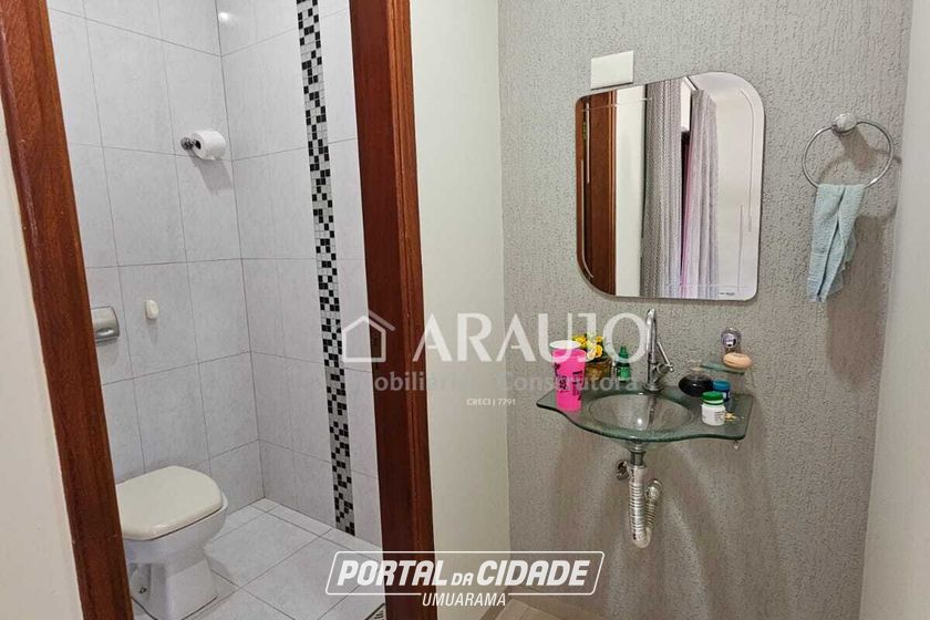 Sobrado &agrave; venda - 272m&sup2; - Zona III