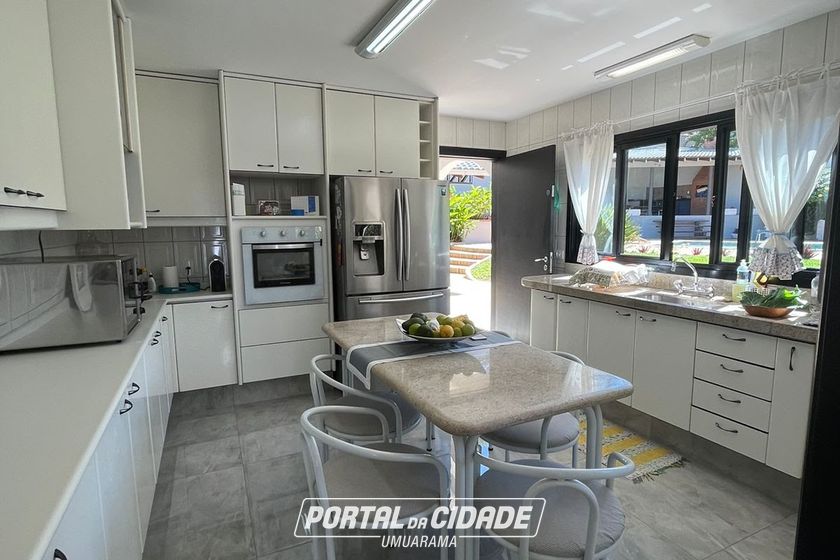 Casa &agrave; venda - 307m&sup2; - Zona I-a