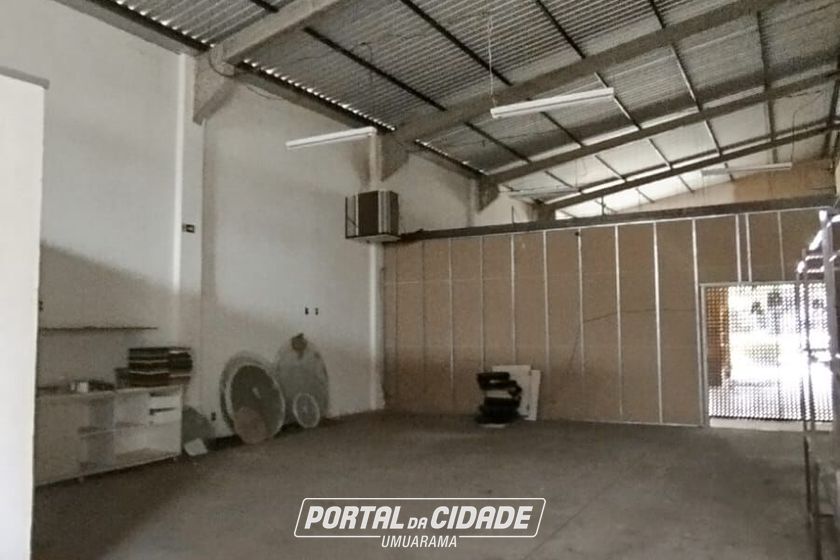 Sal&atilde;o Comercial para alugar - 500m&sup2; - Zona VII