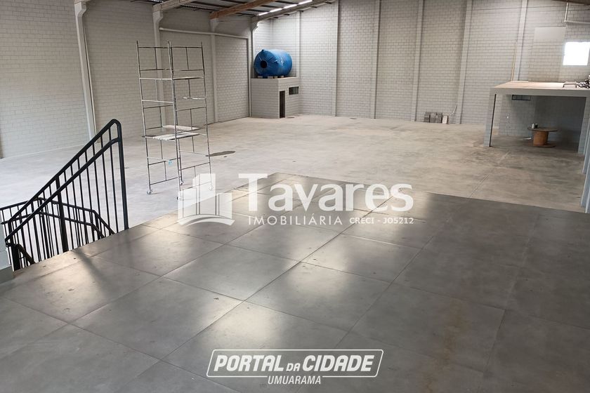Sal&atilde;o Comercial para alugar - 1000m&sup2; - Parque Industrial II