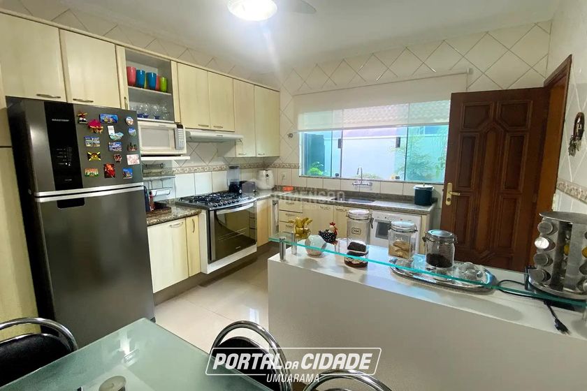 Casa &agrave; venda - 224m&sup2; - Jardim Lisboa