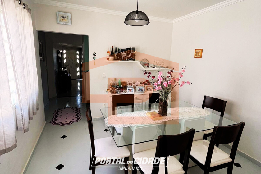 Sobrado &agrave; venda - 188m&sup2; - Zona II