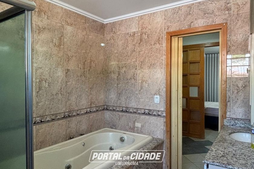 Casa para alugar - 363m&sup2; - Zona IV