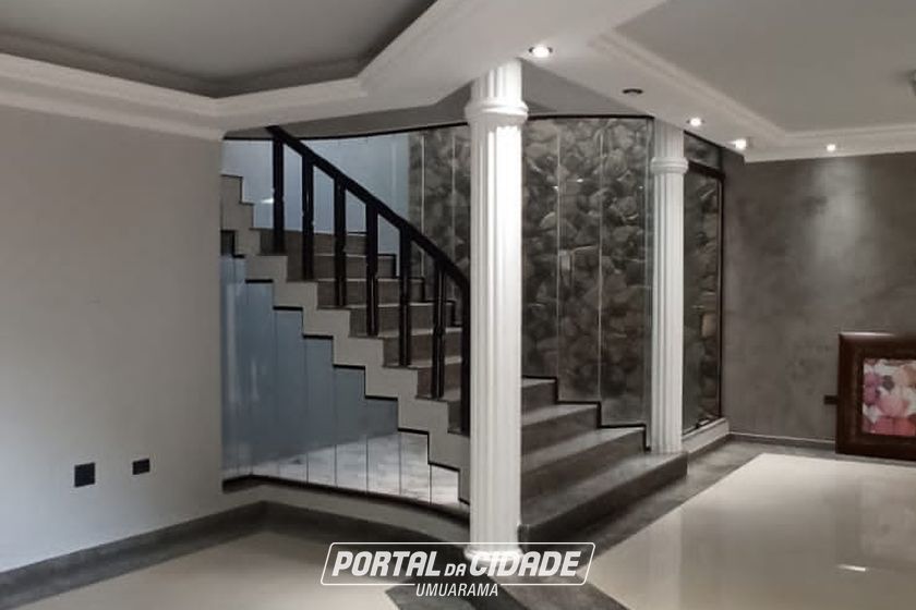 Sobrado &agrave; venda - 376m&sup2; - Zona I