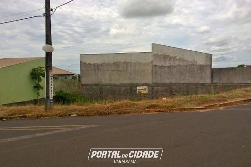Terreno &agrave; venda - 310m&sup2; - Jardim San Martim