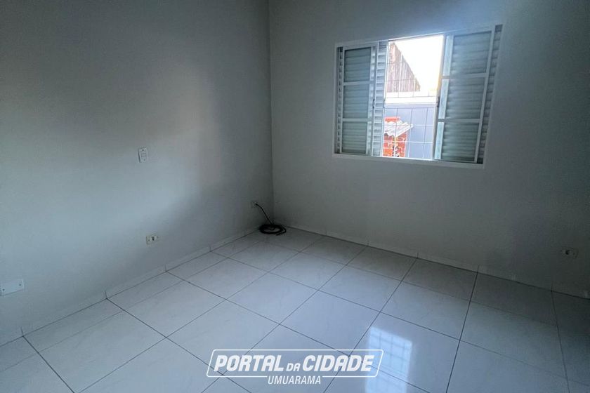 Casa para alugar - 100m&sup2; - Jardim Alphavile