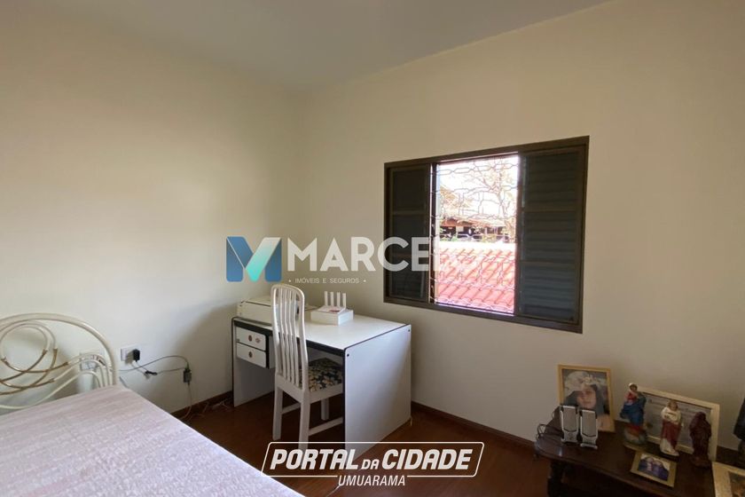 Sobrado &agrave; venda - 223m&sup2; - Zona II