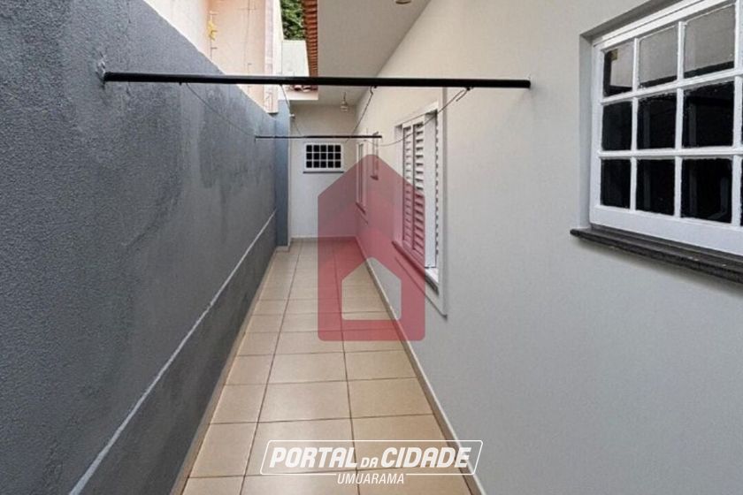 Casa &agrave; venda - 200m&sup2; - Jardim Aratimb&oacute;