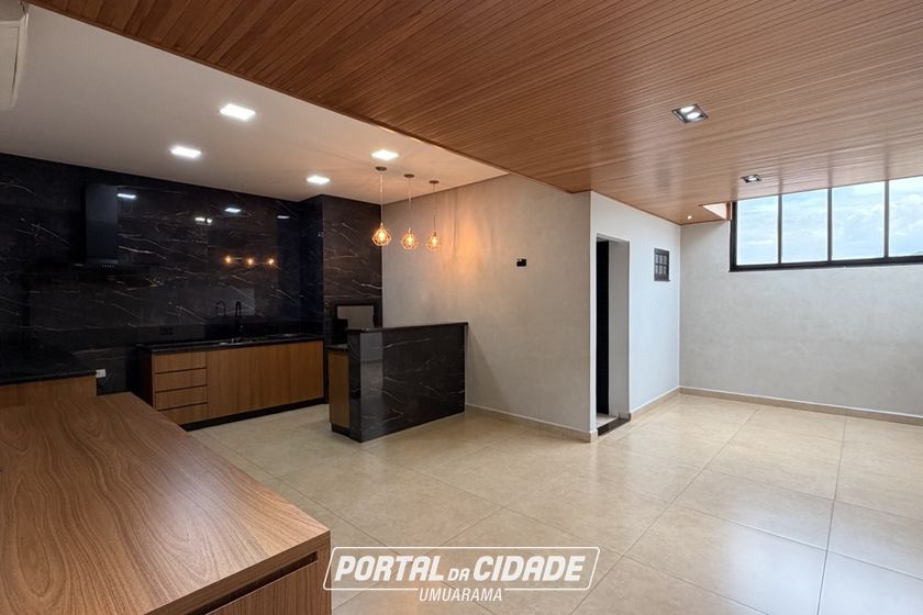 Casa &agrave; venda - 180m&sup2; - Jardim Para&iacute;so