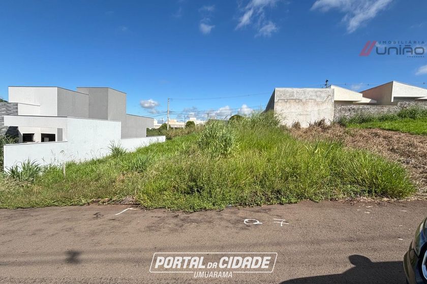 Terreno &agrave; venda - 135m&sup2; - Jardim Bela Casa II