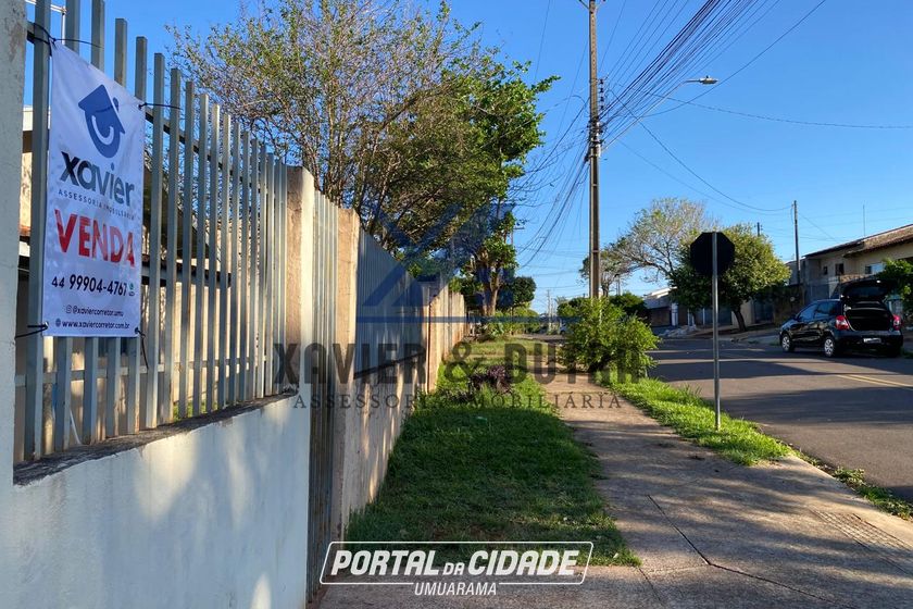 Casa &agrave; venda - 427m&sup2; - Dois Lotes Contendo Duas Casas