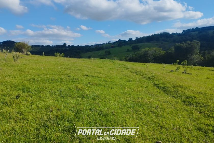 S&iacute;tio &agrave; venda - 96000m&sup2; - Parque Dom Pedro I