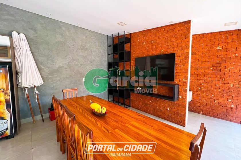 Casa &agrave; venda - 400m&sup2; - Zona II