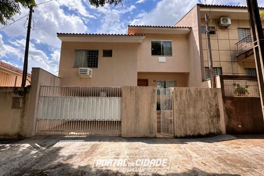 Casa &agrave; venda - 243m&sup2; - Zona V
