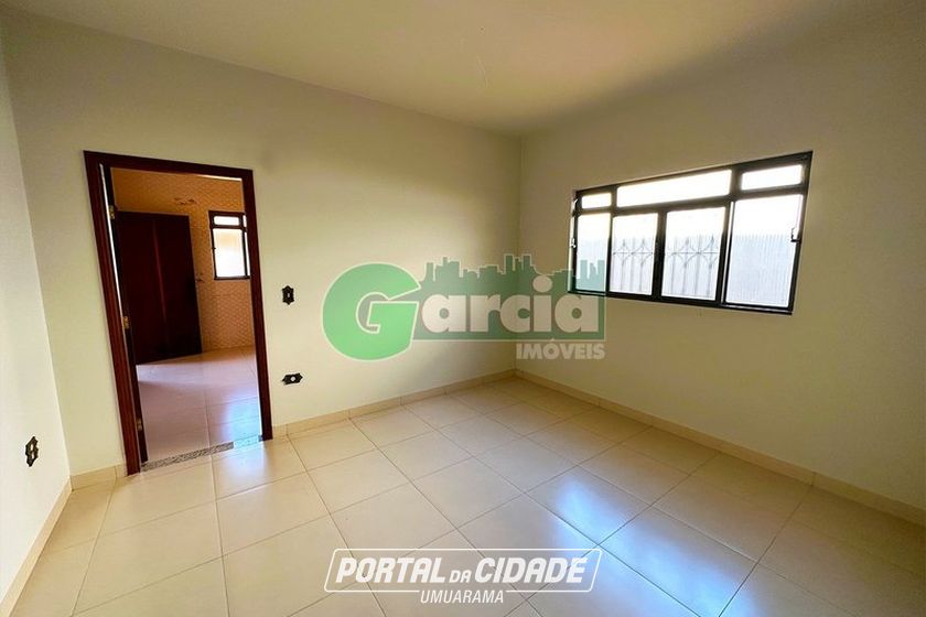 Casa &agrave; venda - 225m&sup2; - Zona II
