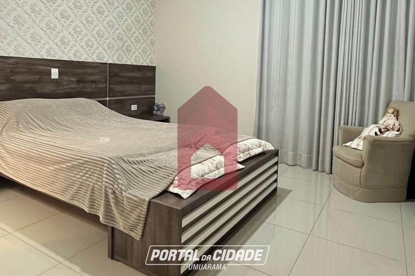 Casa &agrave; venda - 233m&sup2; - Jardim Tamoio