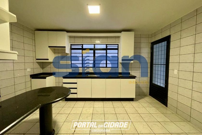 Casa para alugar - 180m&sup2; - Zona I