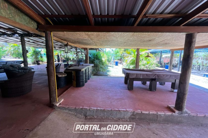 Ch&aacute;cara &agrave; venda - 11000m&sup2; - PR-323