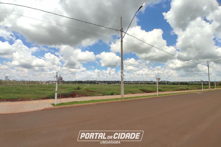 Terreno &agrave; venda - 360m&sup2; - VILA INDUSTRIAL