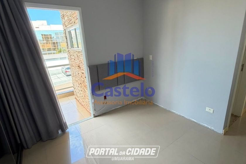 Casa &agrave; venda - 256m&sup2; - JARDIM BIRIGUI