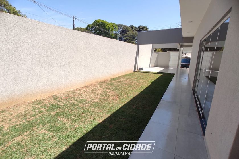 Casa &agrave; venda - 130m&sup2; - Jardim Tropical