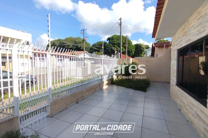 Casa &agrave; venda - 242m&sup2; - Parque San Remo I