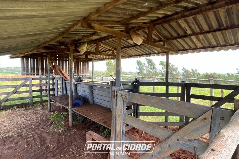 Ch&aacute;cara &agrave; venda - 24m&sup2; - SERRA DOS DOURADOS