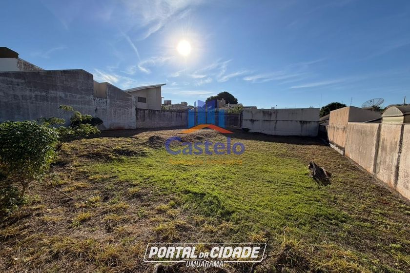 Terreno &agrave; venda - 360m&sup2; - ZONA III