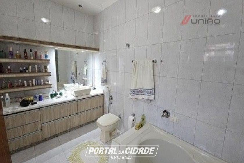 Casa &agrave; venda - 292m&sup2; - Zona III