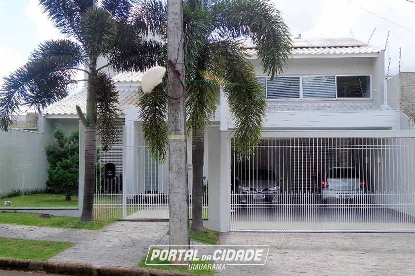 Casa &agrave; venda - 268m&sup2; - JARDIM FLAMBOYANT