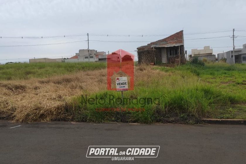 Terreno &agrave; venda - 135m&sup2; - Umuarama