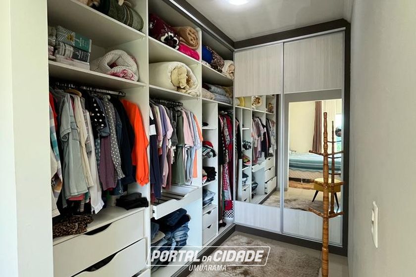 Sobrado &agrave; venda - 420m&sup2; - Jd Suzuki
