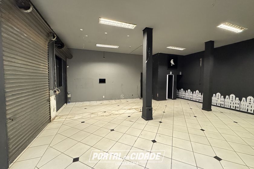 Sal&atilde;o Comercial para alugar - 95m&sup2; - Pr&oacute;ximo &agrave; Unipar Sede