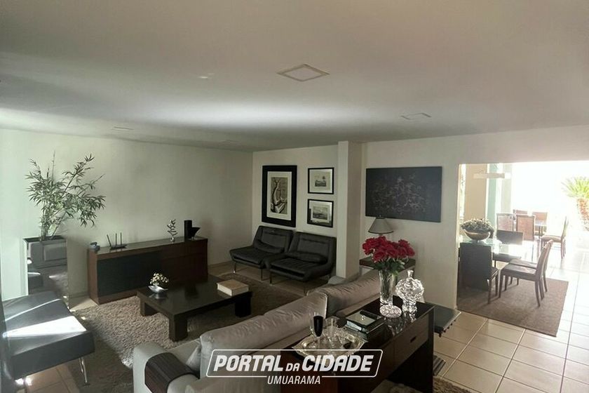 Casa &agrave; venda - 402m&sup2; - Zona I